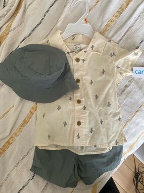 Carter’s Shorts, Shirt, & Hat Set - New with Tags 12m